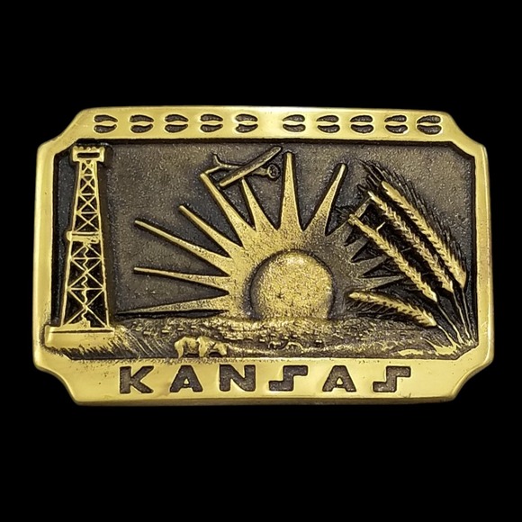 Heritage Mint Ltd. Other - Vintage 1979 Kansas Solid Brass Belt Buckle Heritage Mint Ltd Oil Wheat 10-1858